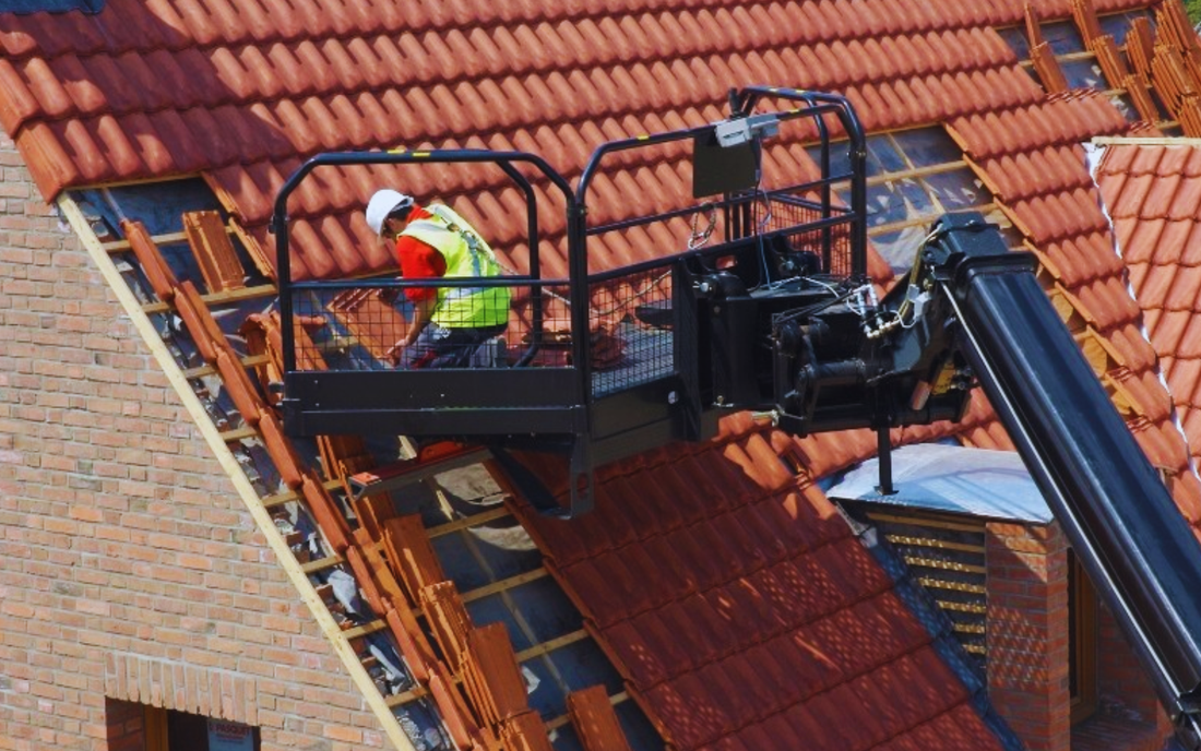 Quelle hauteur de nacelle choisir pour un chantier toiture ?